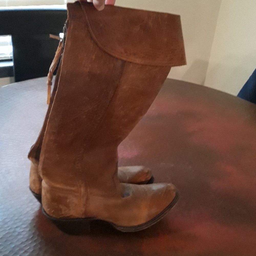Boots - Picture 2 of 8